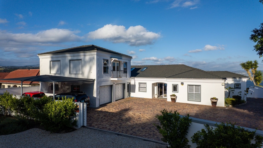 4 Bedroom Property for Sale in Belvidere Estate Western Cape